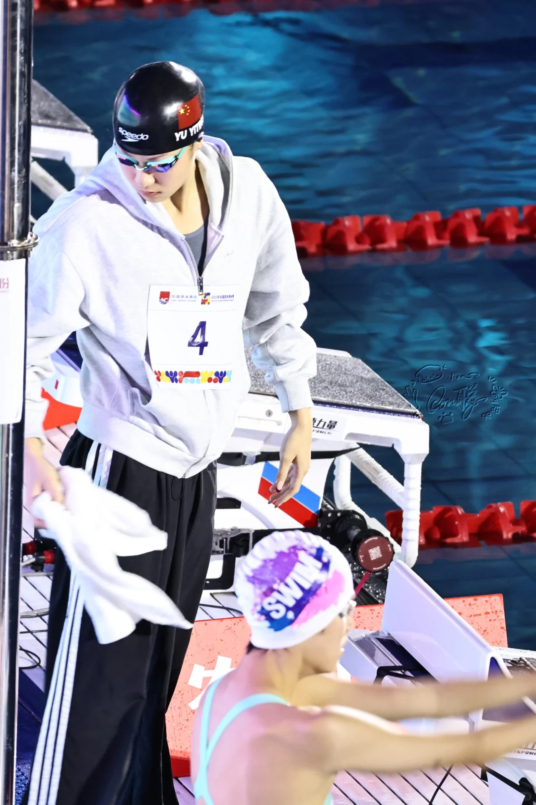 余依婷｜2:09.38后此女获得第二枚金