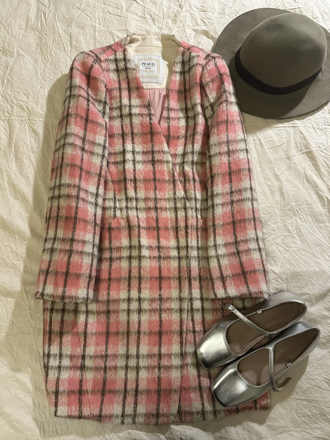 邵和古早感穿搭