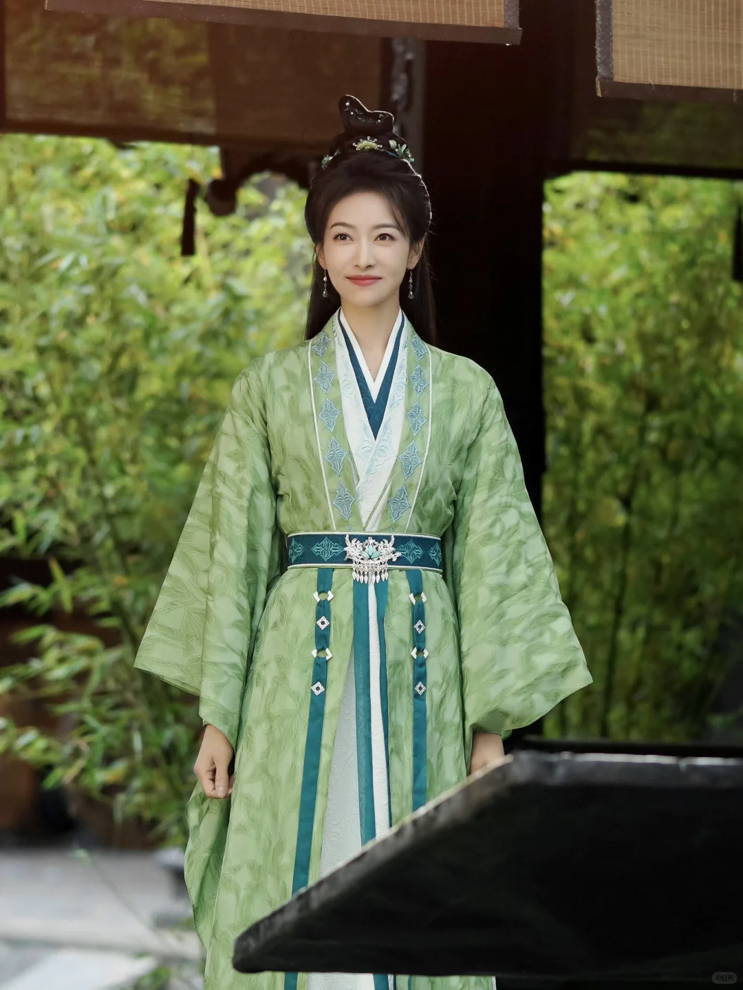 『山河枕』宋茜妆造盘点