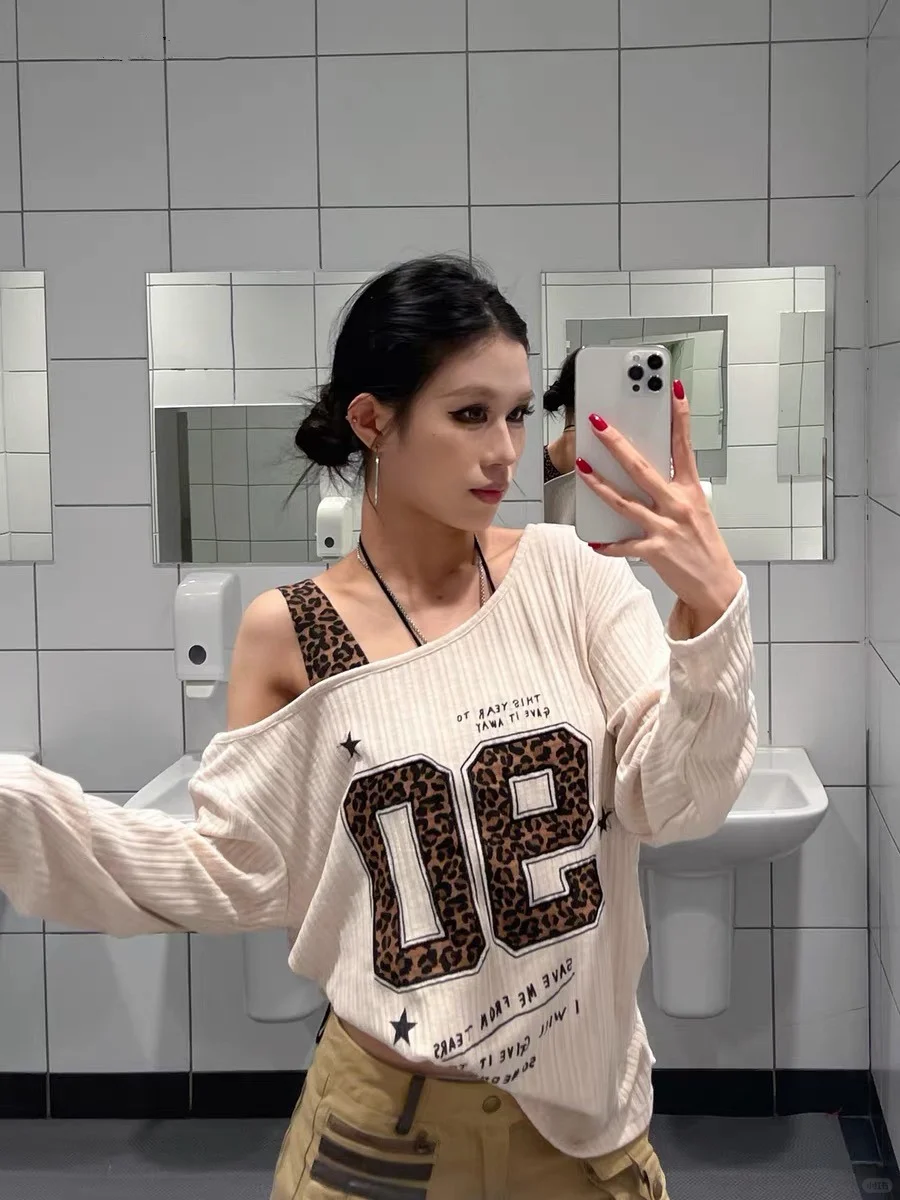 🍂早秋斜肩显瘦神器！辣妹必备～