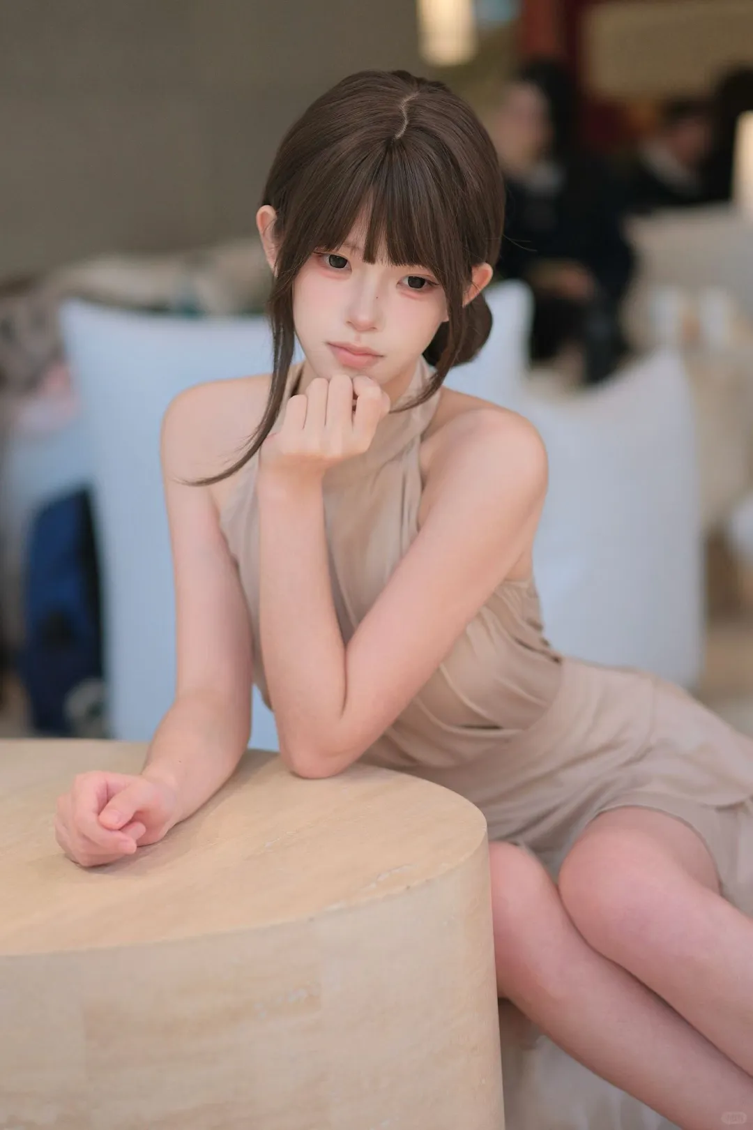 咖啡馆里的纯欲小姐姐