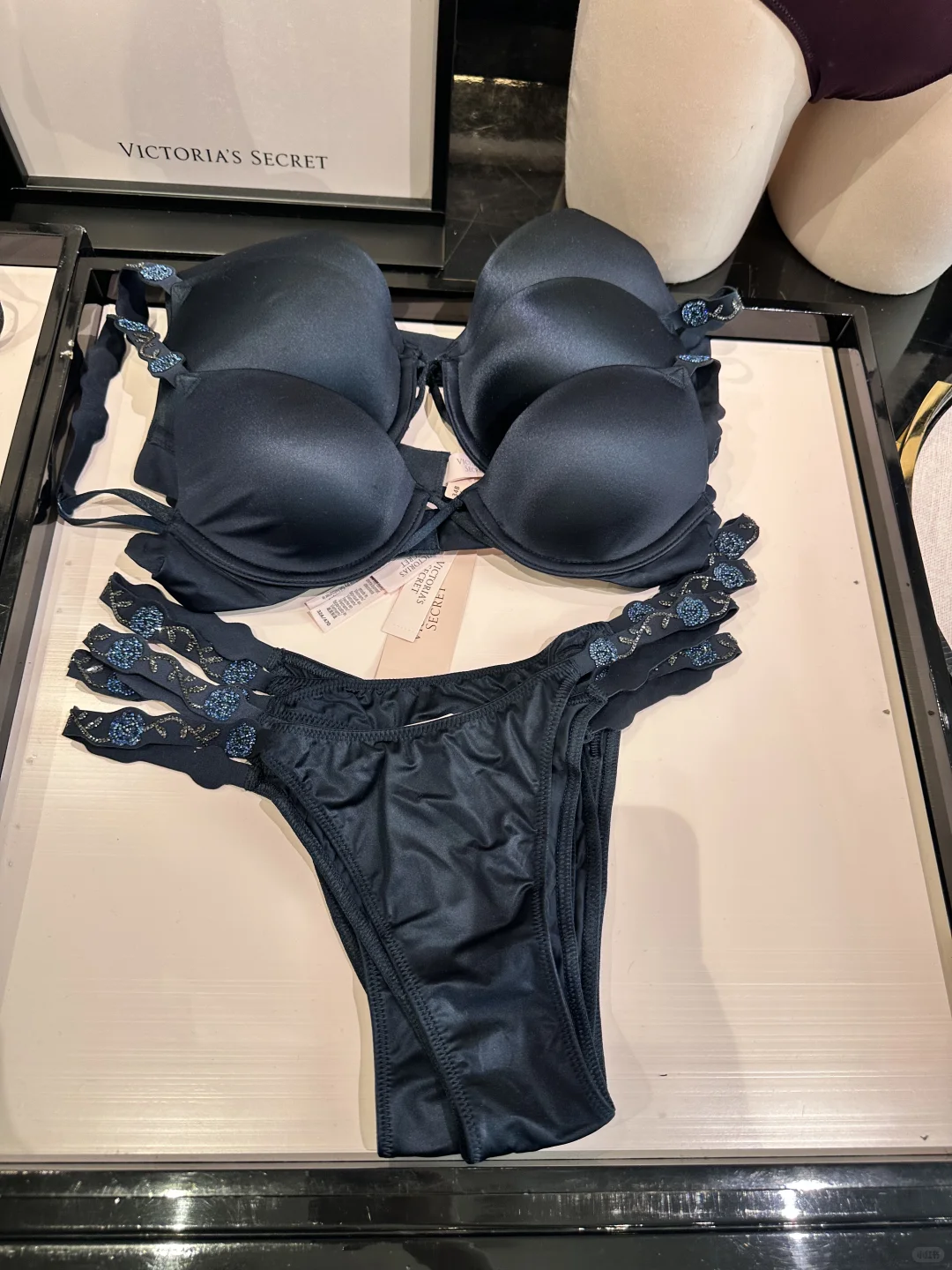 新品文胸套装👙不止亿点好看✨