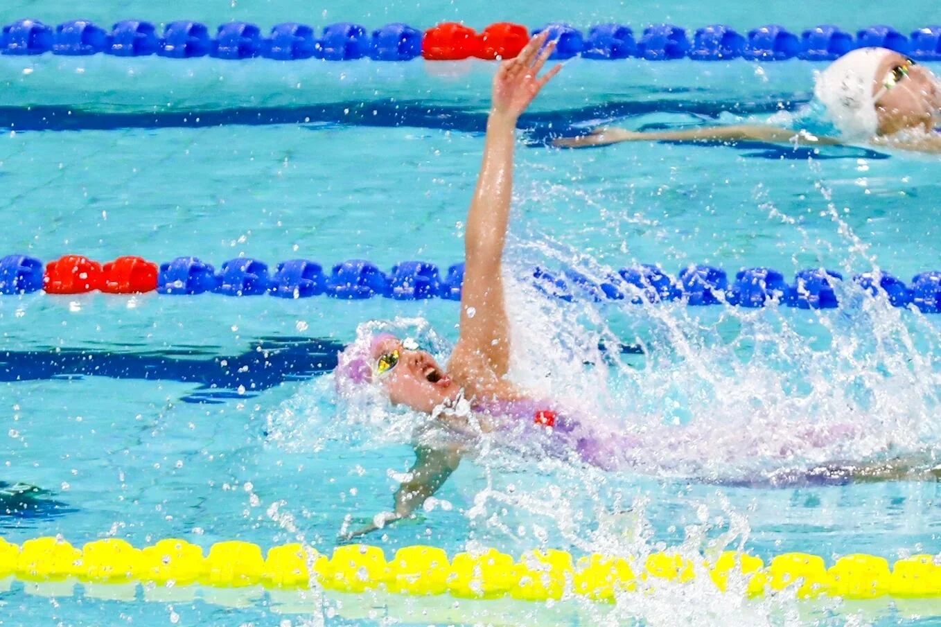 心中有火，眼里有光。