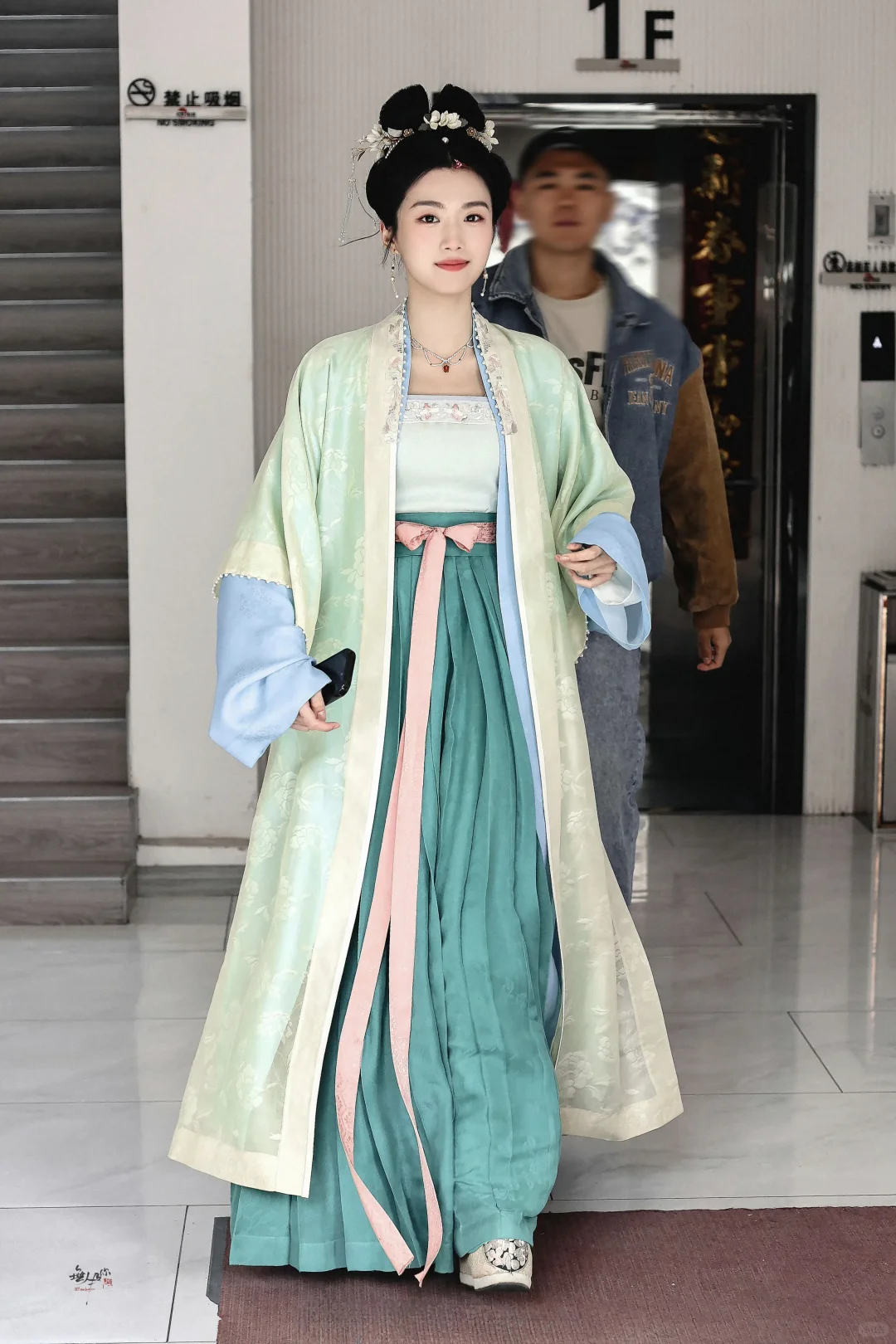 卢昱晓 | 【五福临门】古装造型