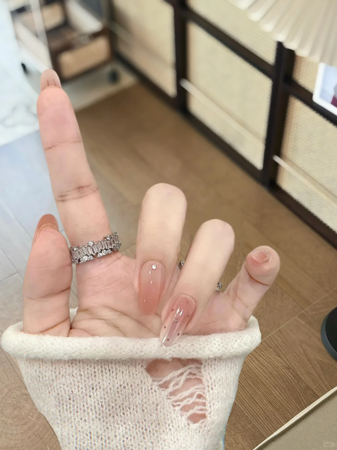 秋冬纯欲天花板～蜜桃渐变🍧波点美甲！