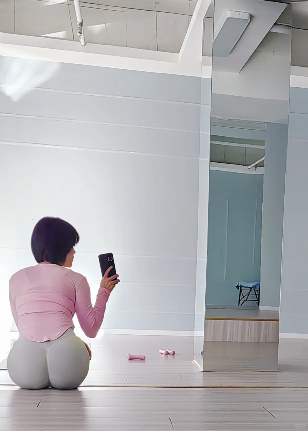 穿紧身瑜伽裤拍自己真的好看！