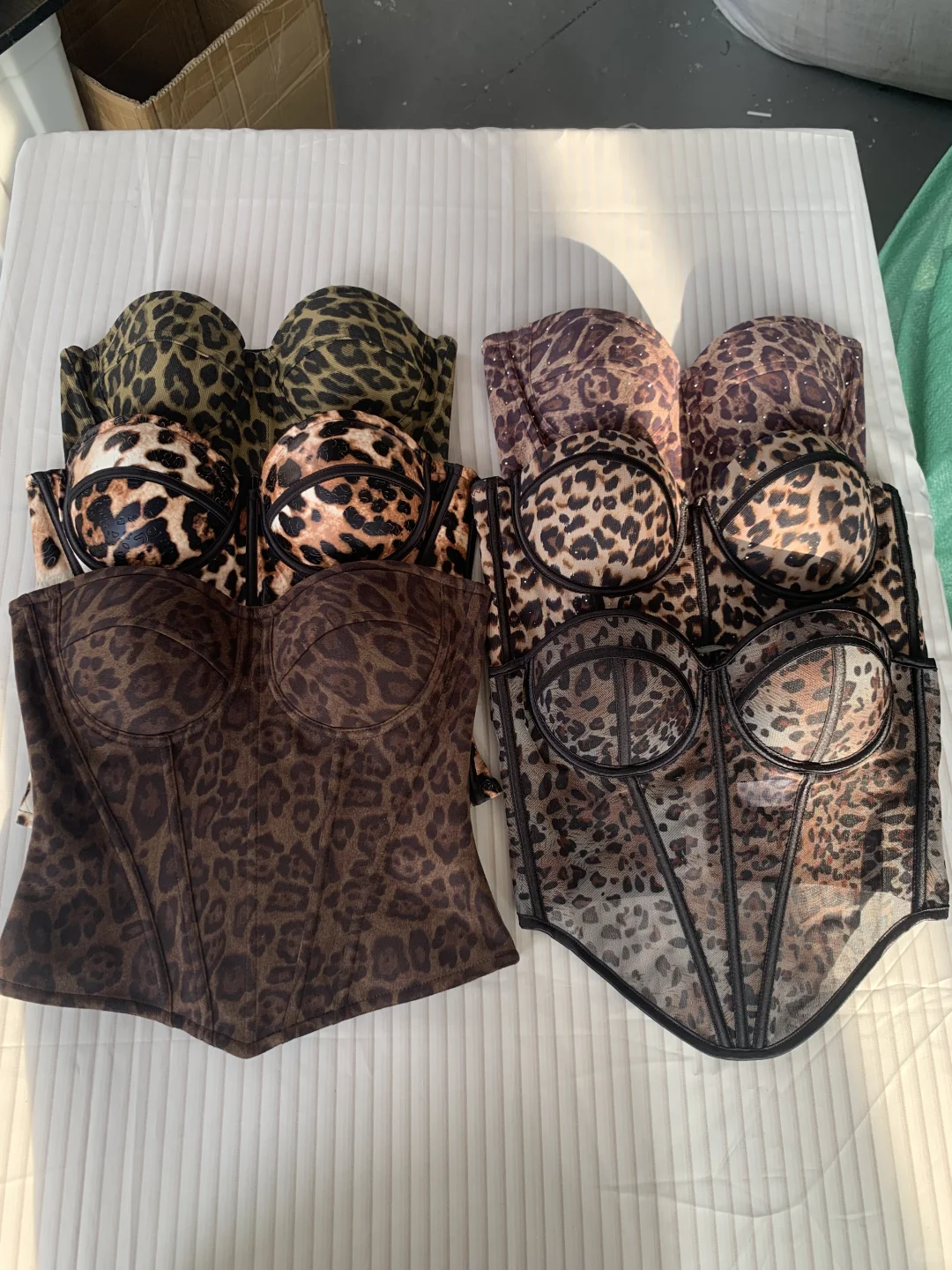 豹纹系列｜辣到爆的鱼骨胸衣，秋冬也能穿‼️