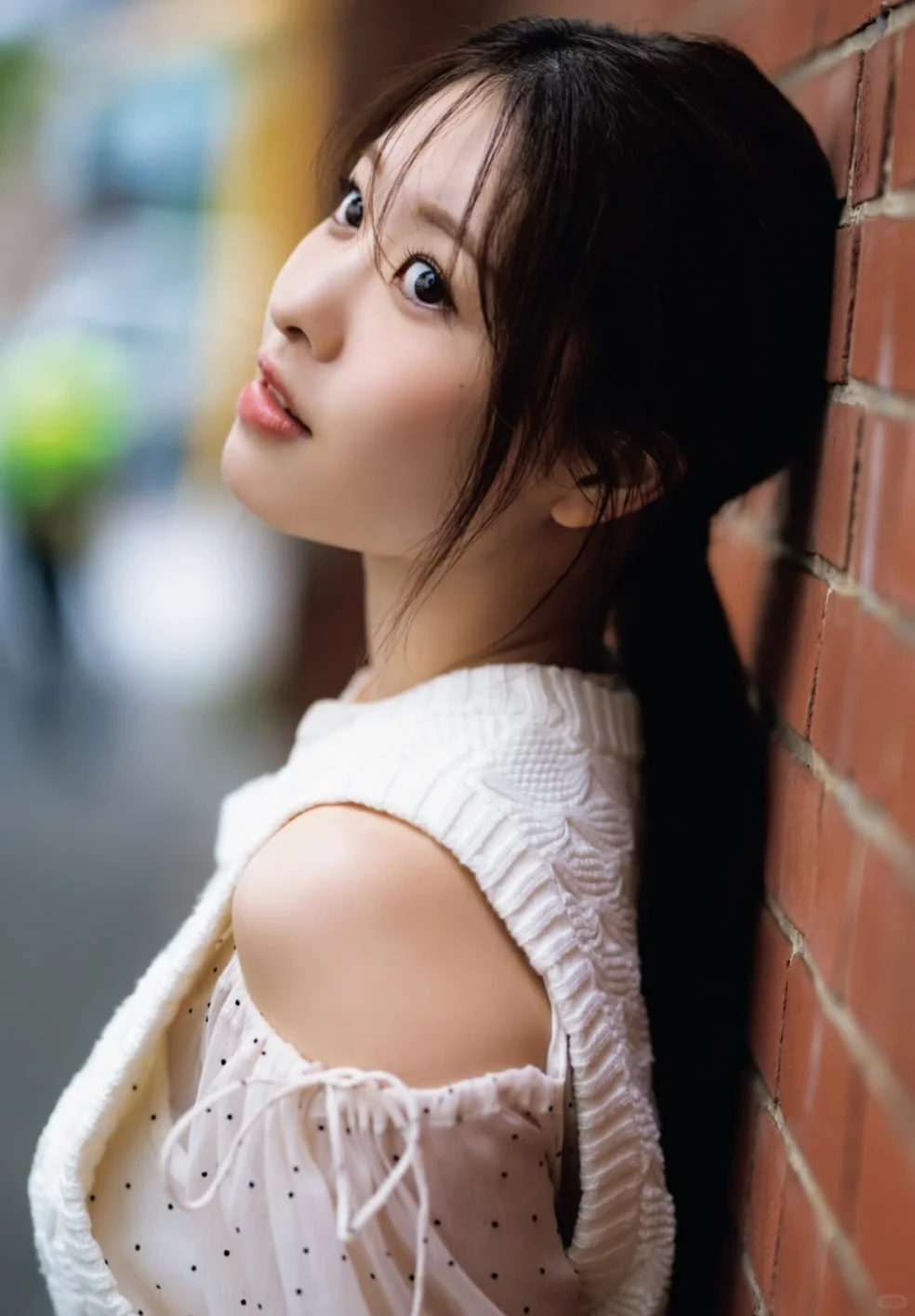 中西智代梨1st写真集「ちより日和」