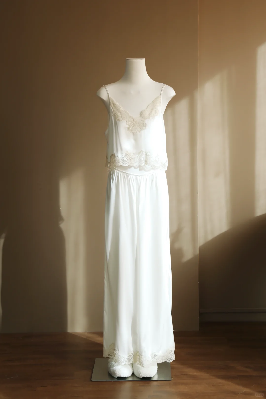 WakeUp醒来｜法式复古真丝吊带长裤