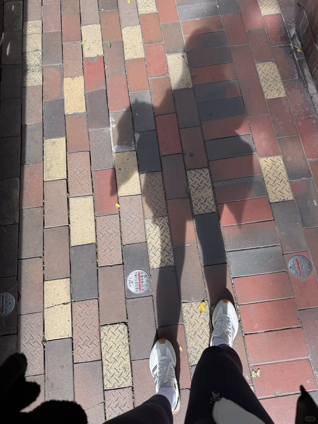 救命啊❗️这条藏青瑜伽裤显瘦又有颜🤩