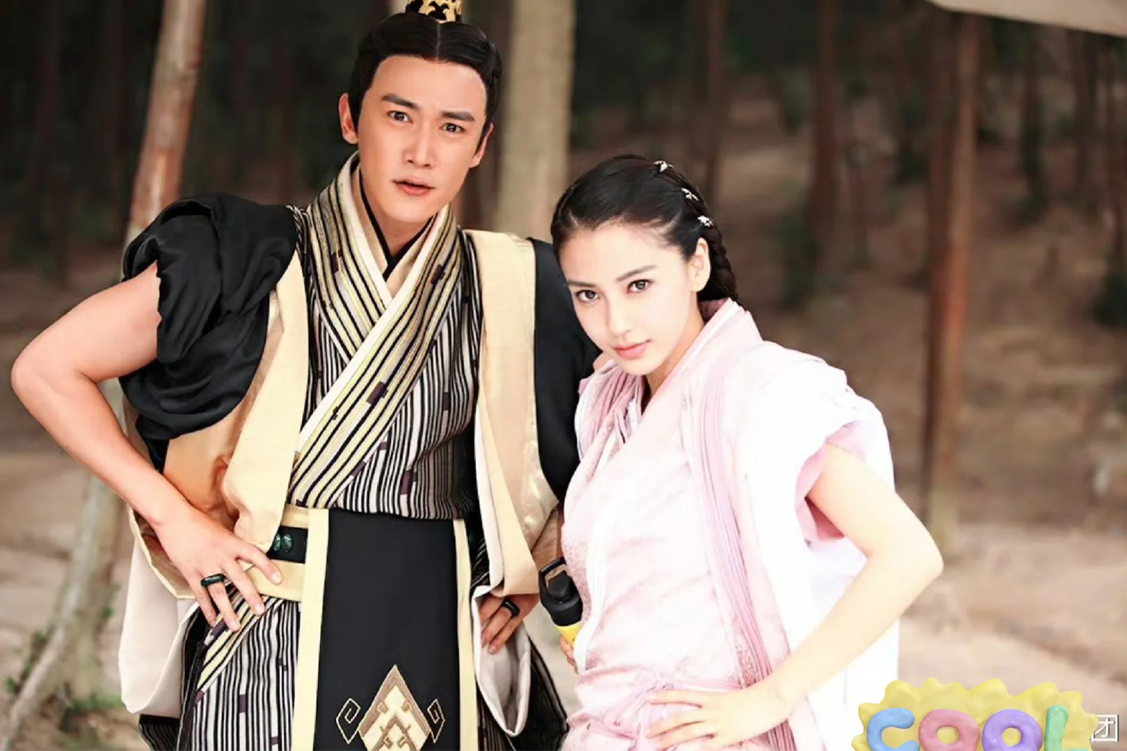 夏天拍古装真的好好笑