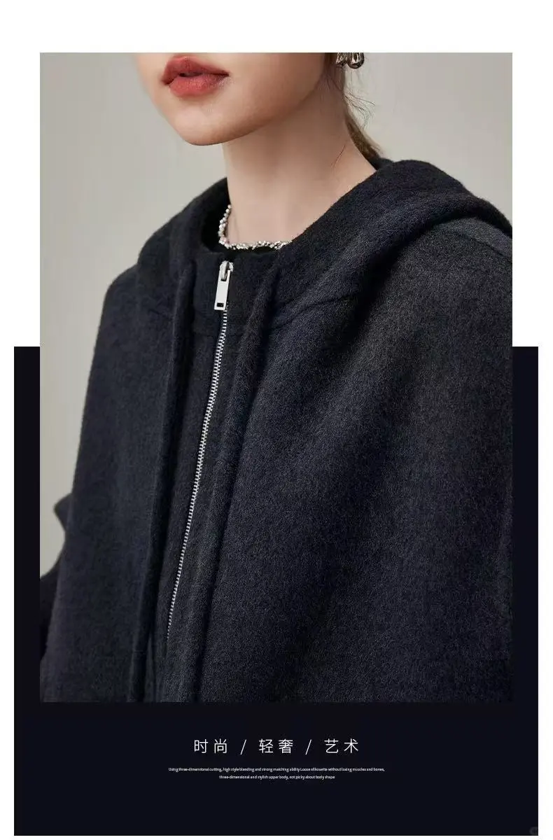 🧥连帽拉链设计，休闲又时髦！