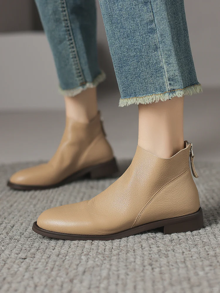 👢复古短靴新宠！通勤穿搭神器