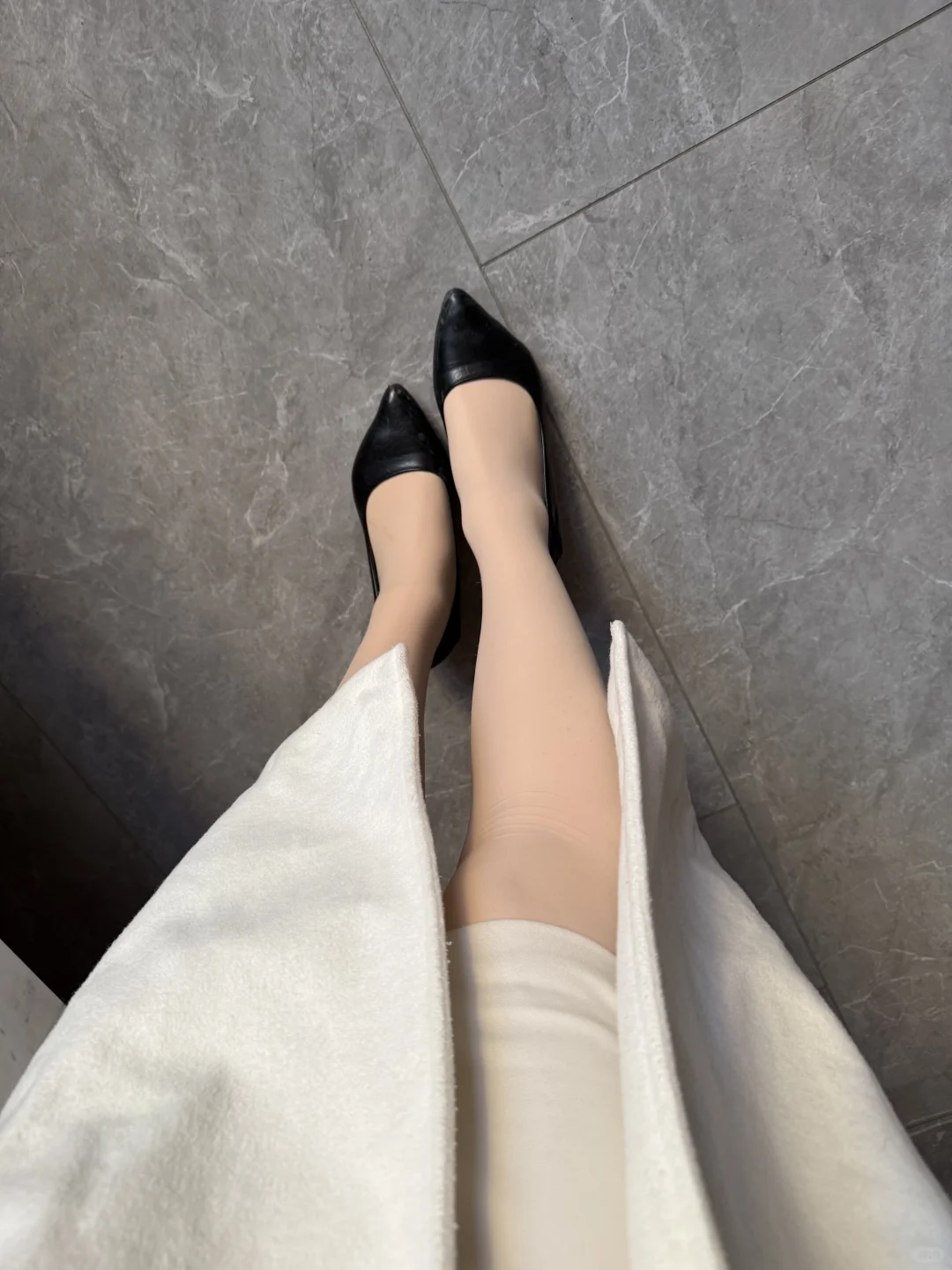 高跟鞋穿的好冷