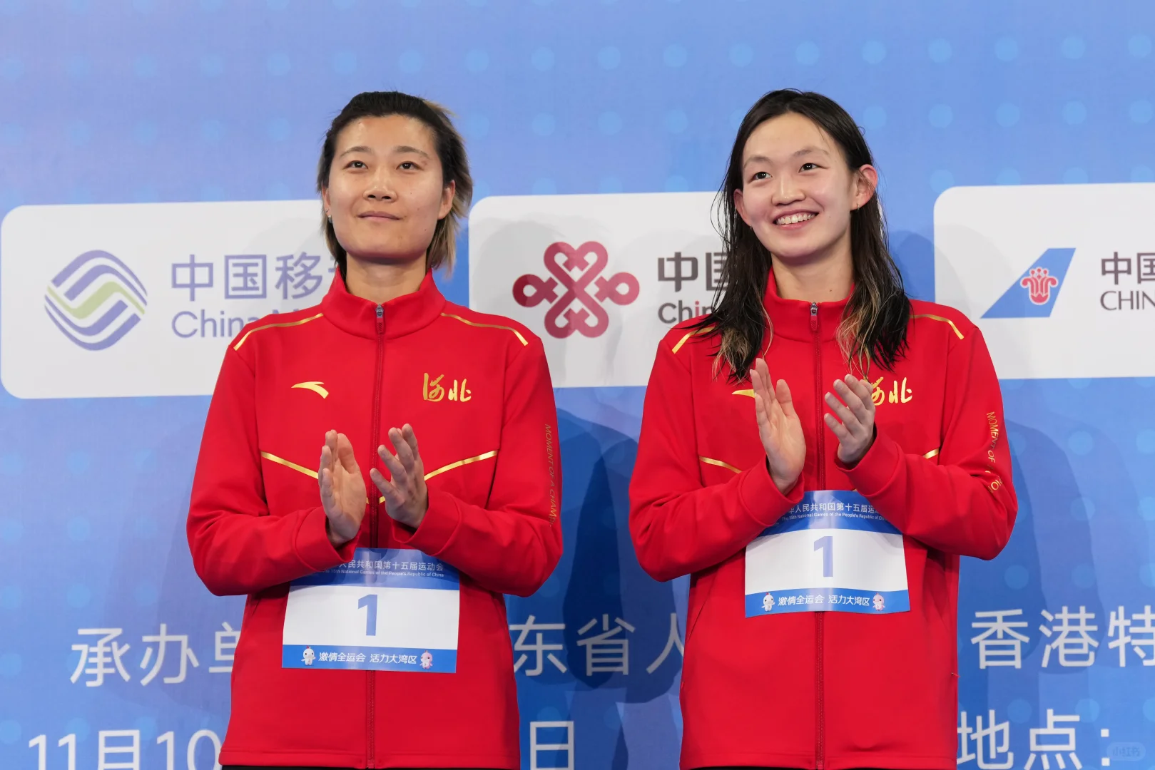 女800自金牌李冰洁 银牌毛奕菡 铜牌高唯中