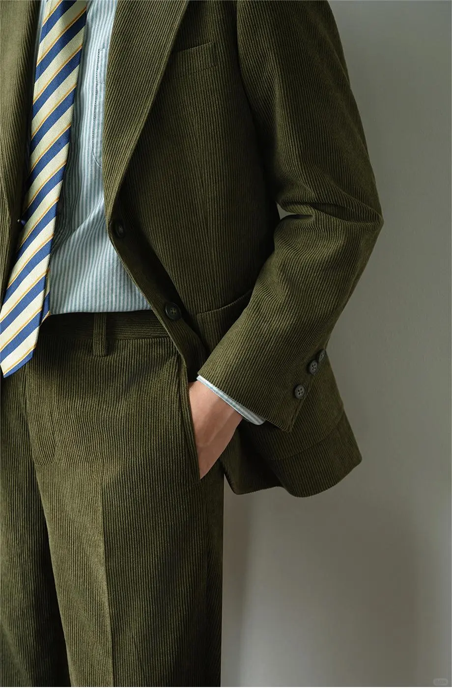 女士绅装：一种关于力量的审美