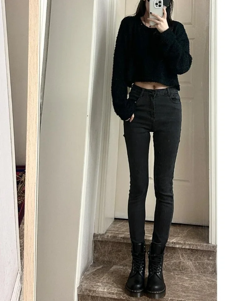 好想把小脚裤焊在腿上