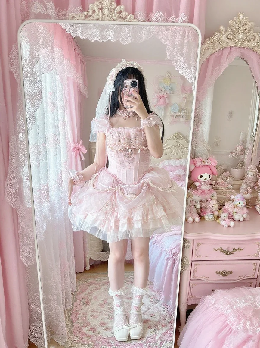 忽略所有货不对板的细节蕾拉心事也还行吧