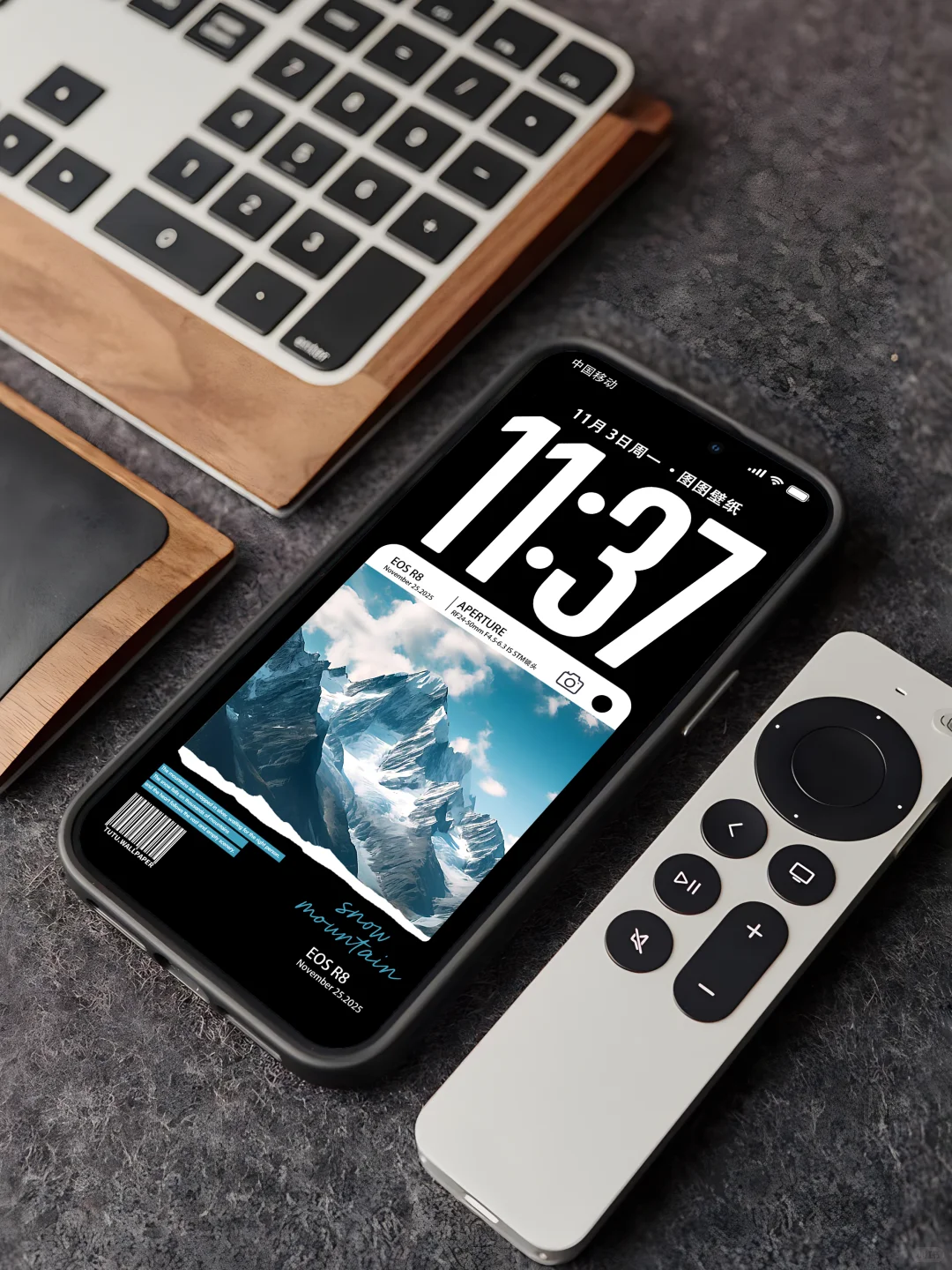 听说大家喜欢这种配色的壁纸～