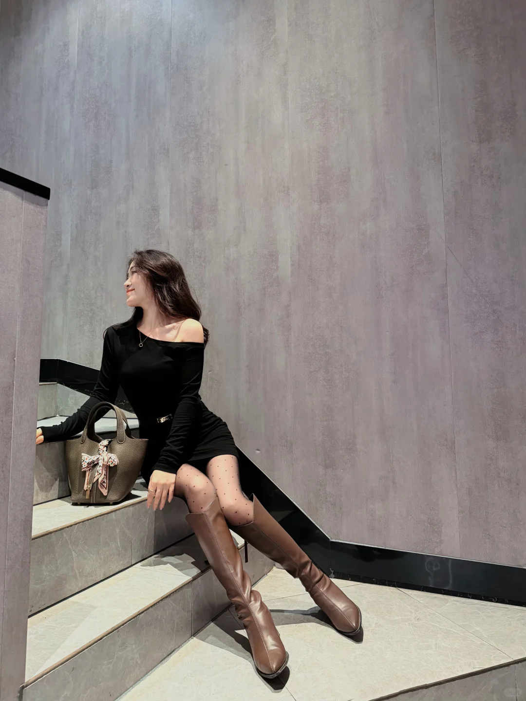 我说我是女的、你到处跟别人说我是你的……