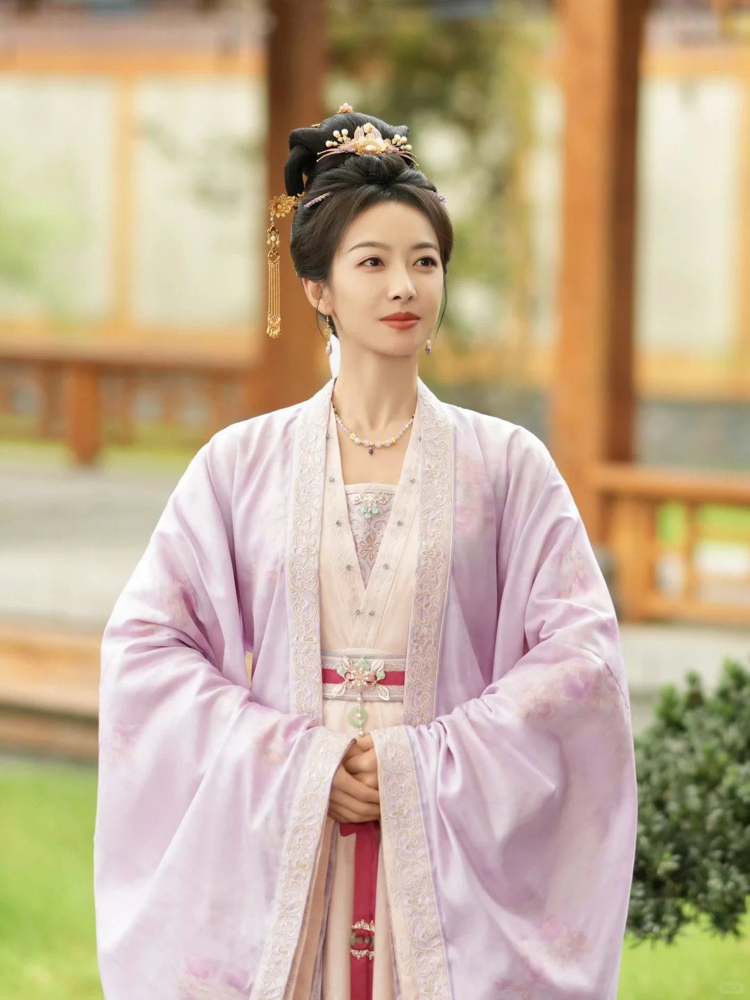 『山河枕』宋茜妆造盘点