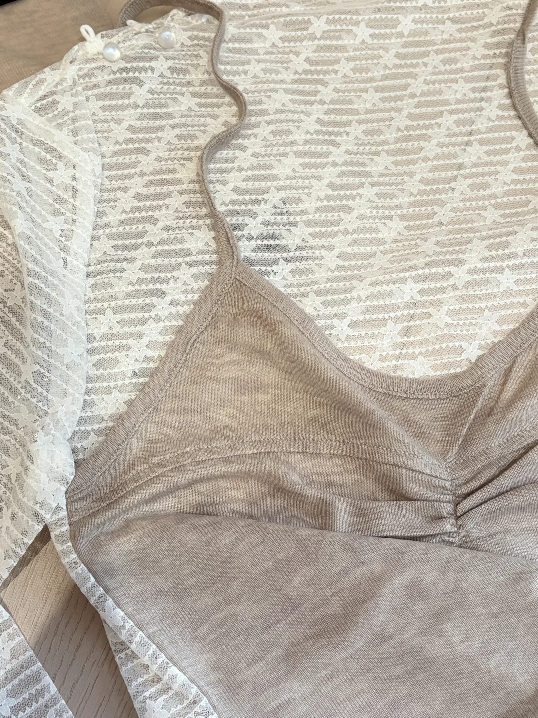 鲨鱼辣椒这个纯欲网纱打底要不要‼️皮草绝配