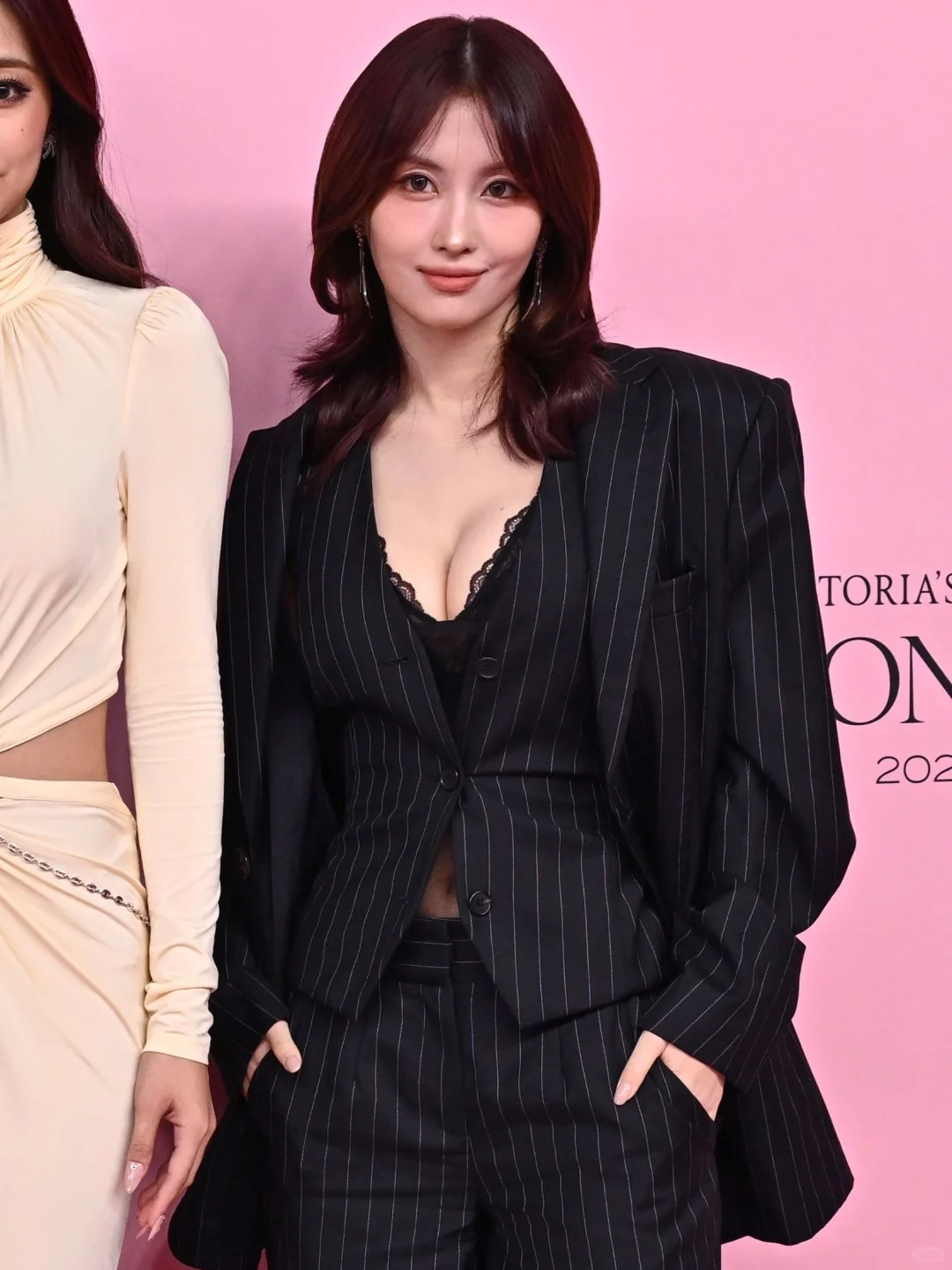 有种舌头伸不进屏幕的无力感...