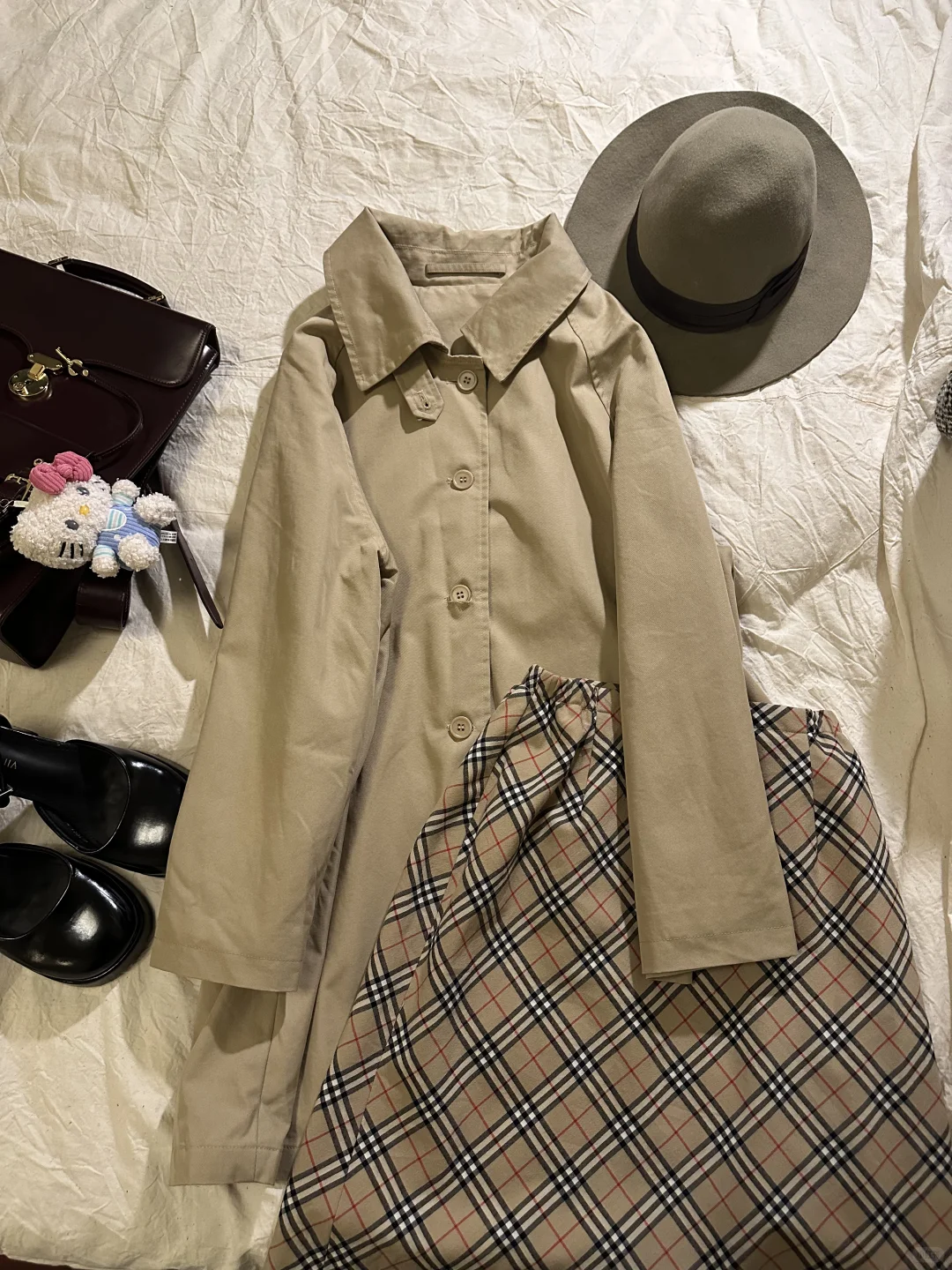 邵和古早感穿搭