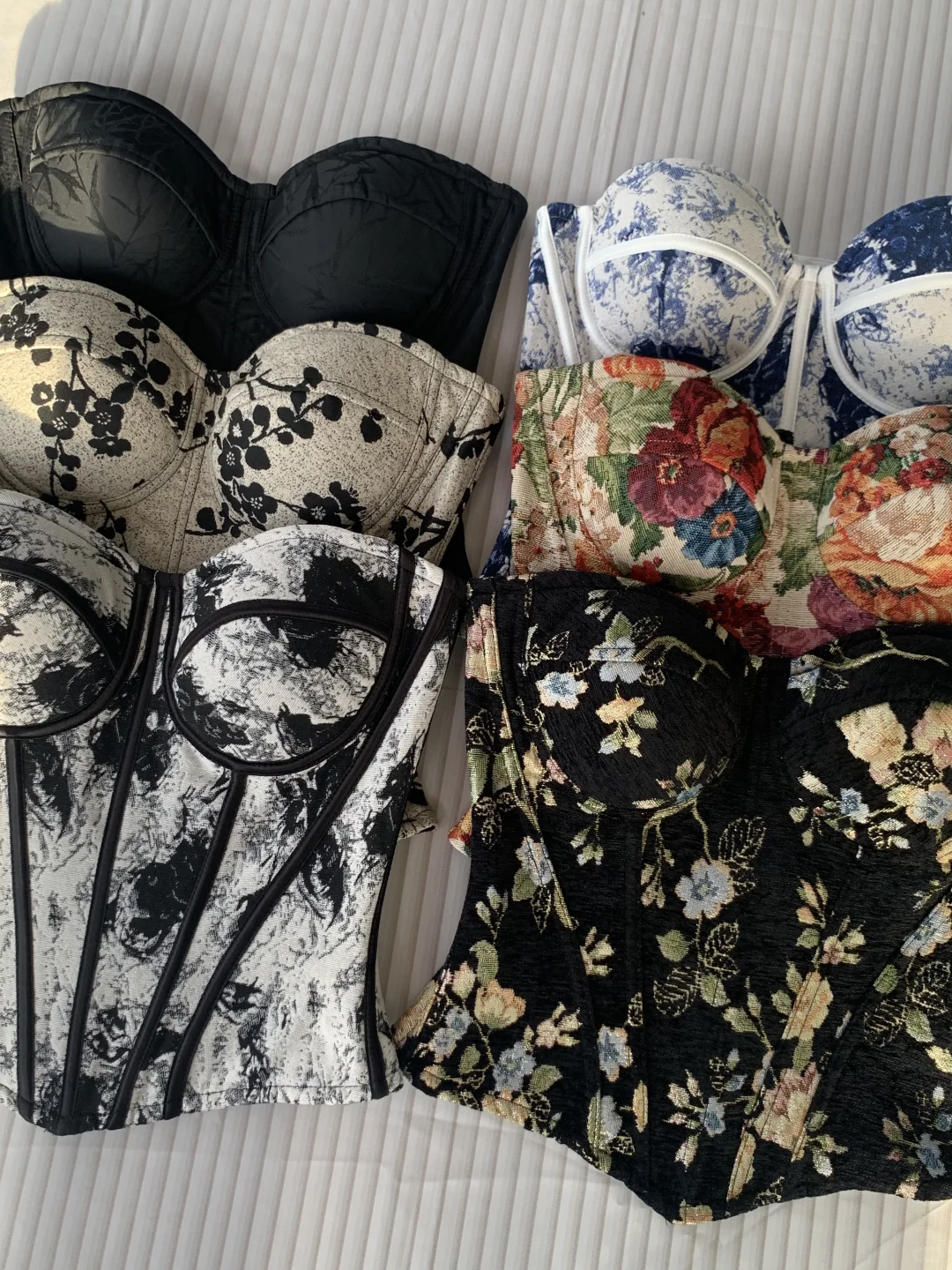 新中式｜巨显瘦的鱼骨胸衣，拍照必出片系列～