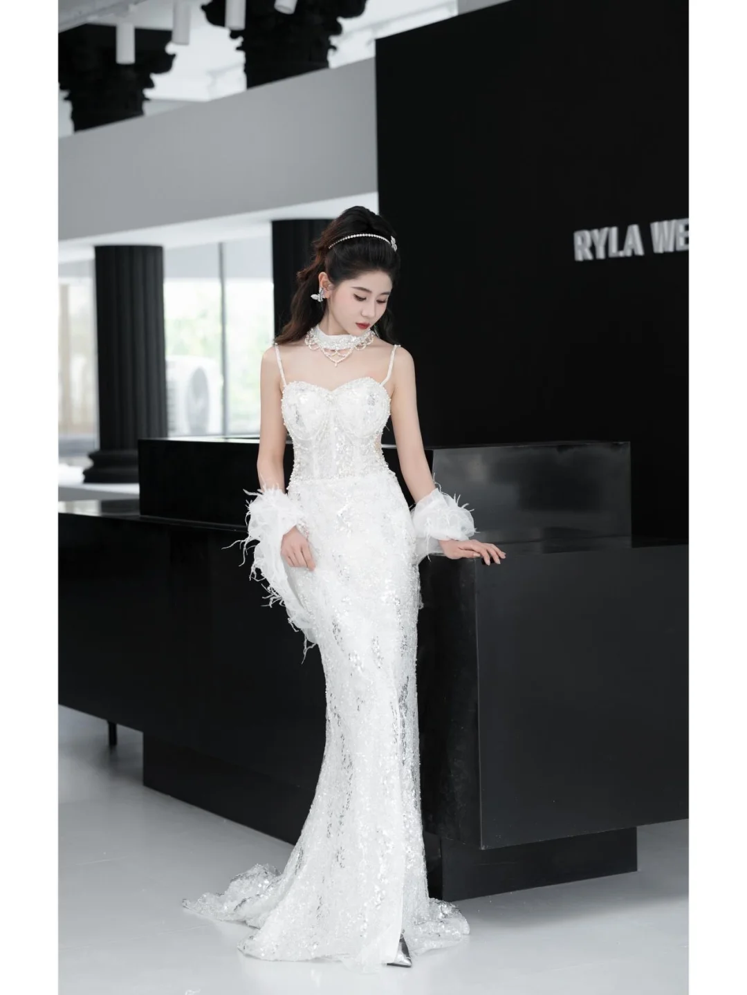 我的天！被这件婚纱给惊艳到了～