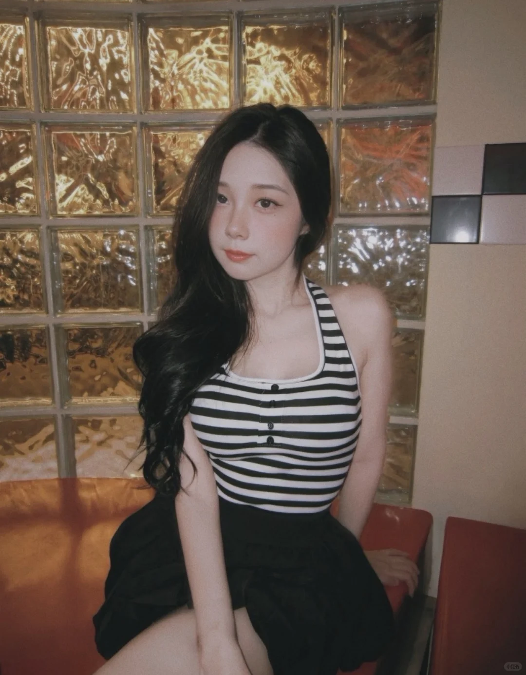 存一组千禧感拍照姿势٩(´︶`)(´︶`)۶