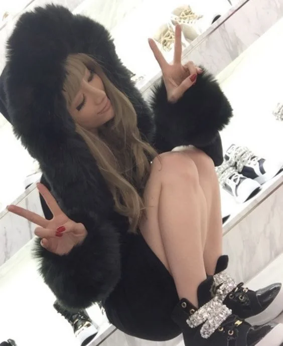 冬天做不了涩谷辣妹因为不能光腿