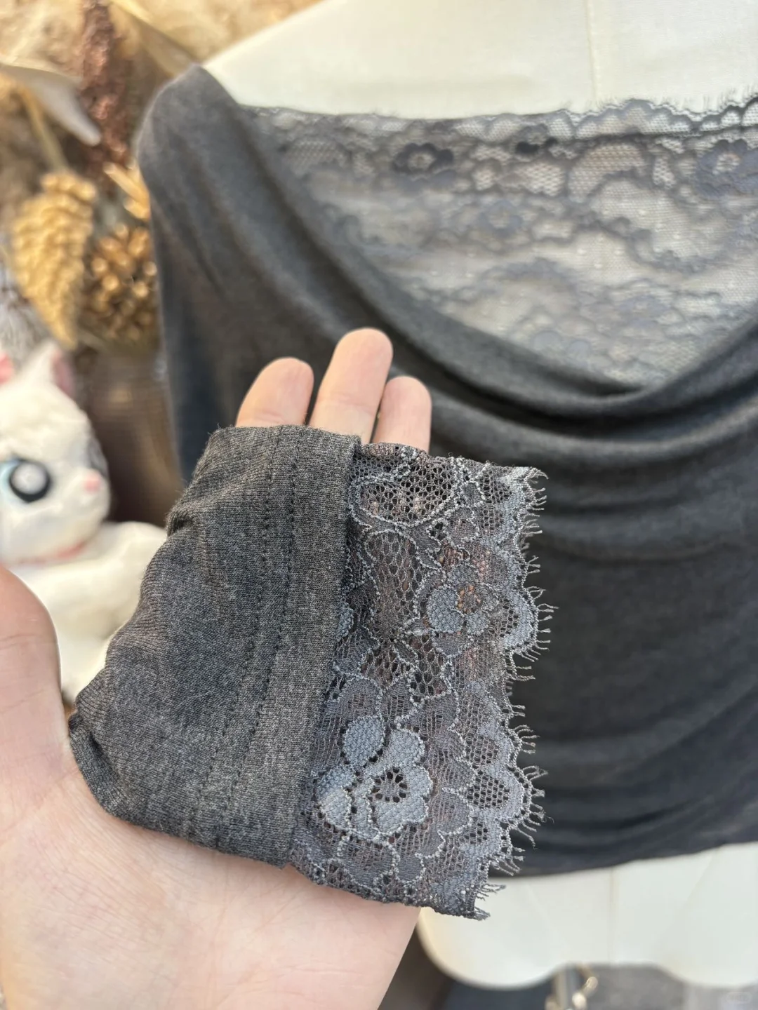 方几的蕾丝打底有姐妹喜欢吗 49