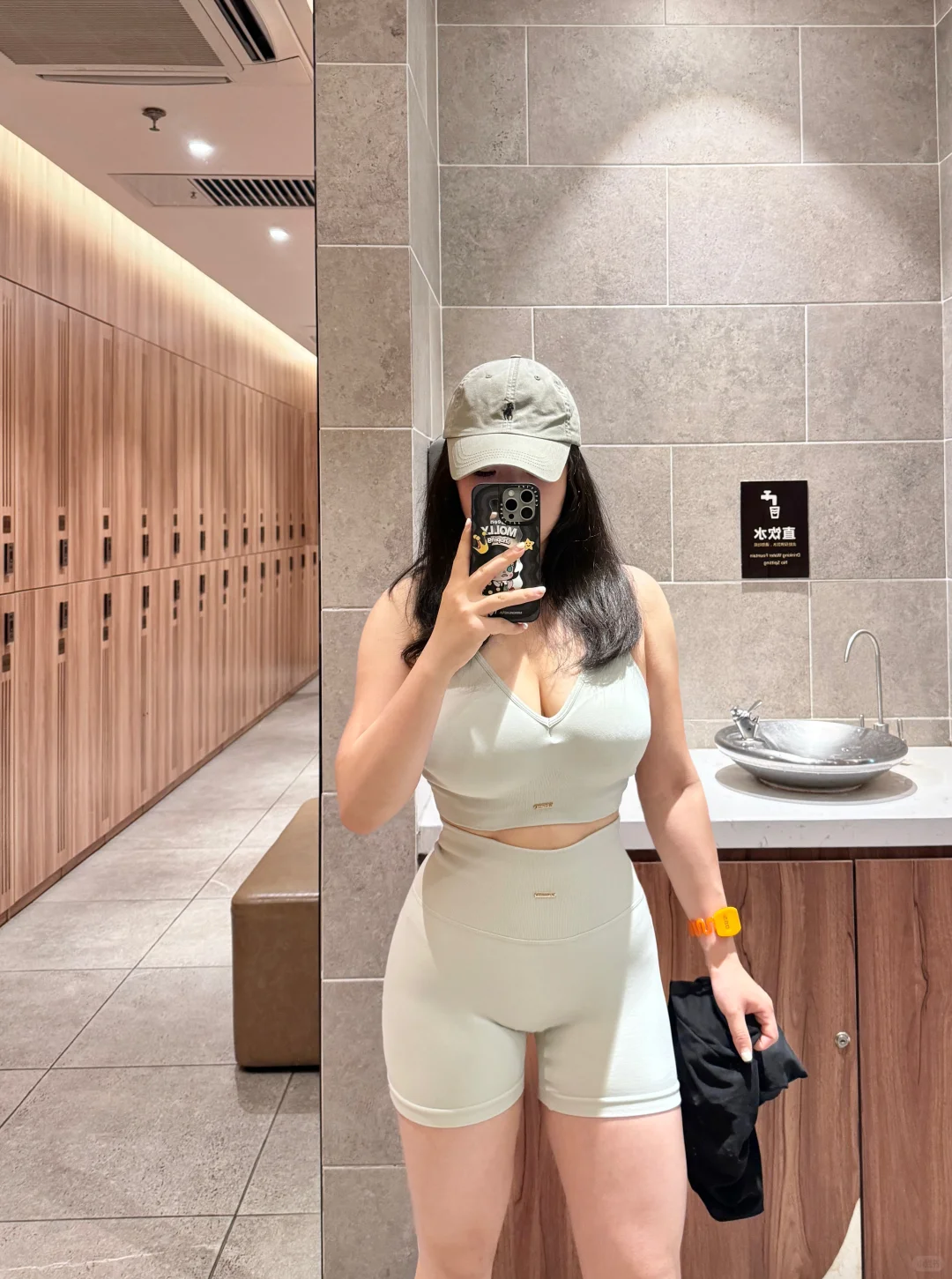 白色绝对的显臀