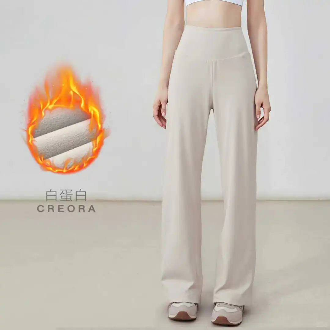 谁能拒绝一身奶fufu的瑜伽服啊！