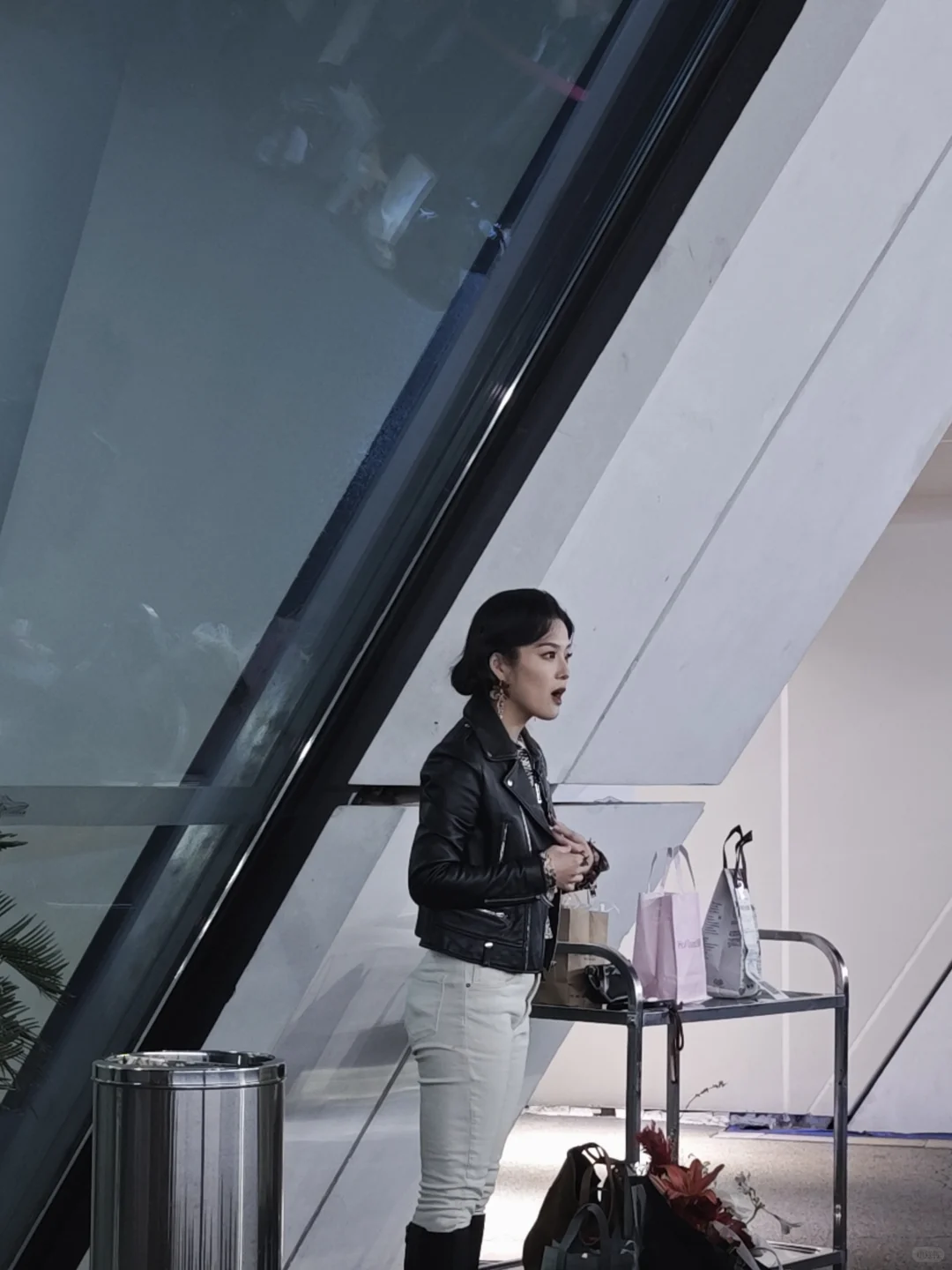 一些力量，好美的一张脸