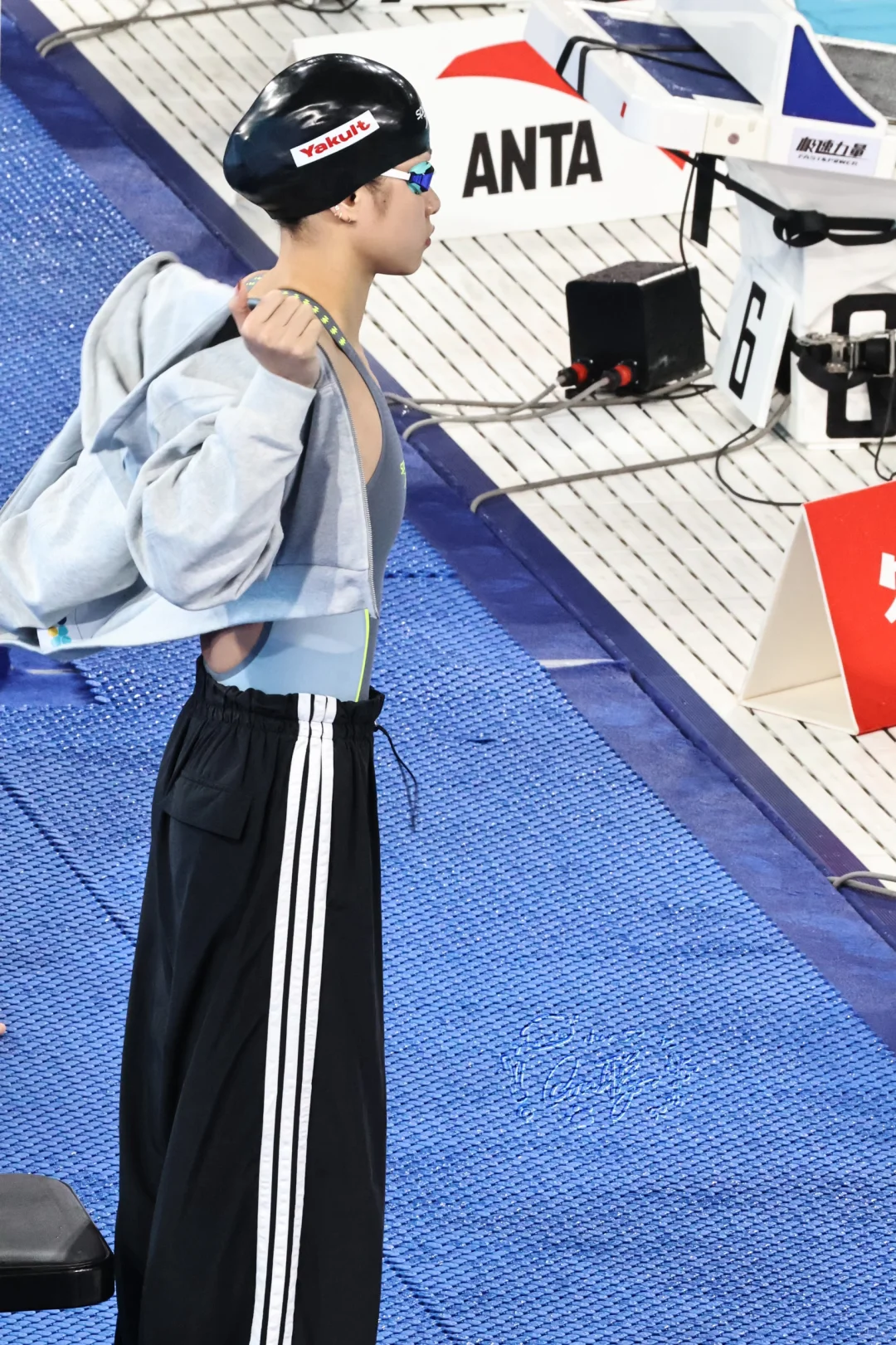 余依婷｜2:09.38后此女获得第二枚金