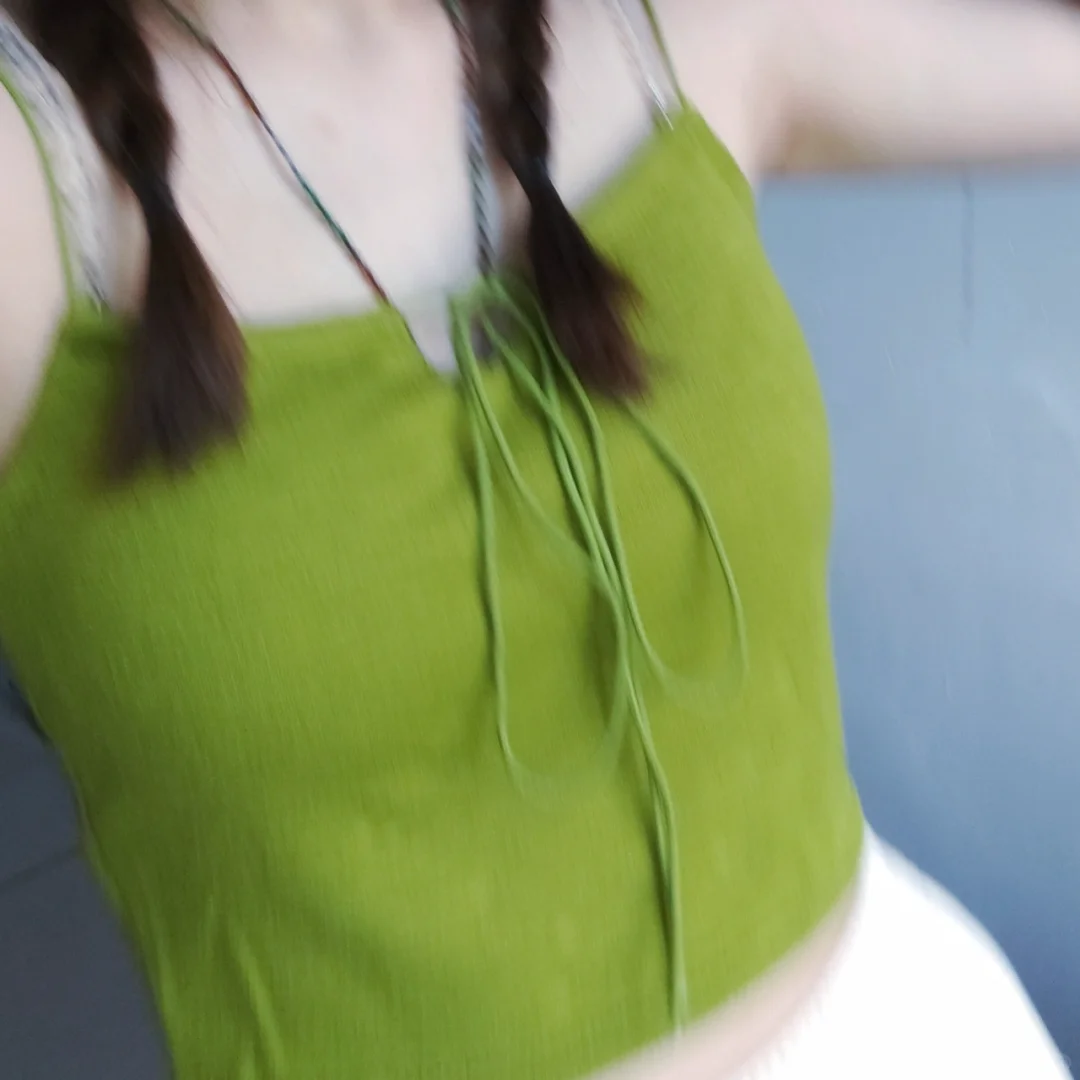 都去给我买这个吊带！！我恨我不会拍！！！