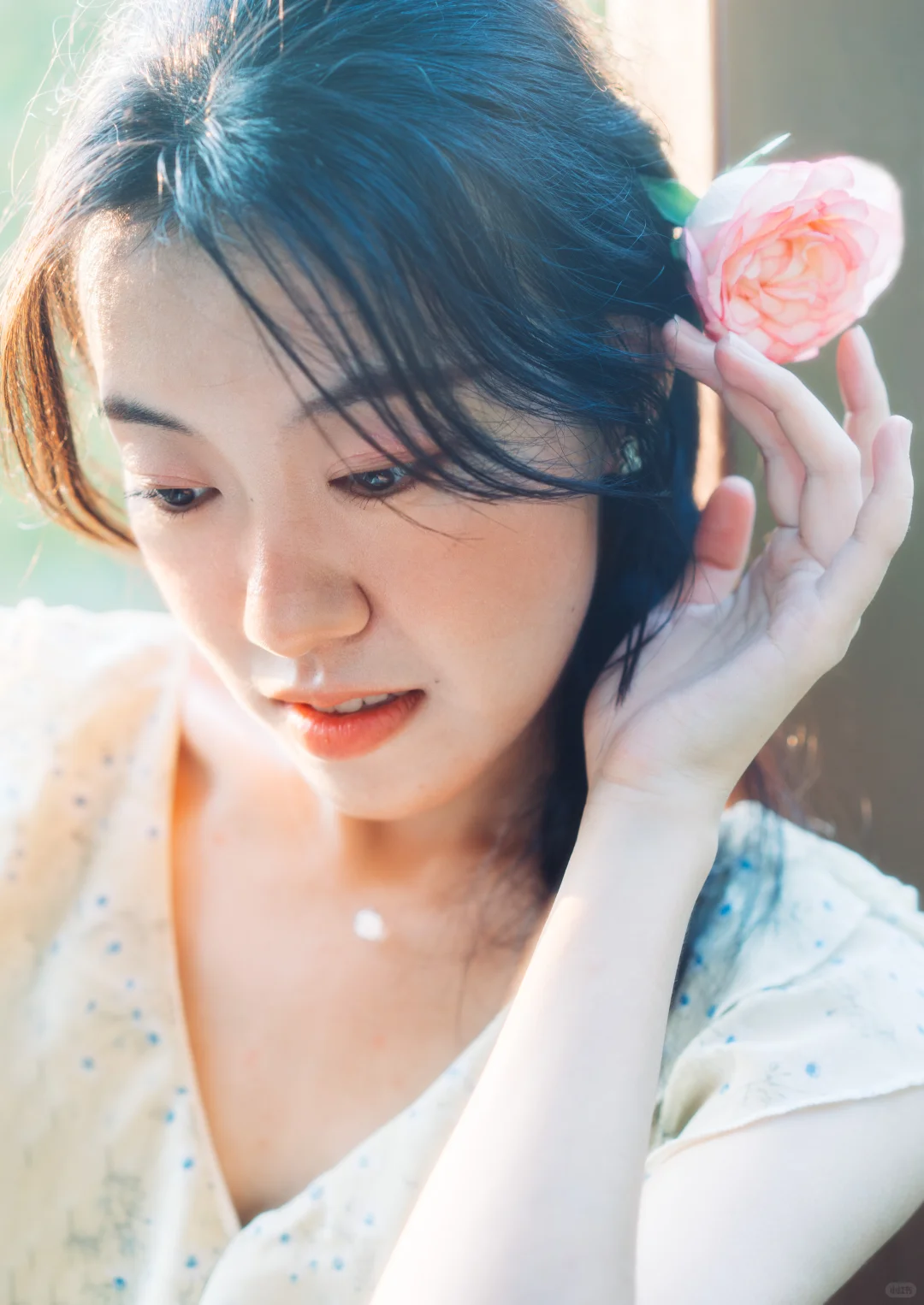 拍照吗？很自然的那种...