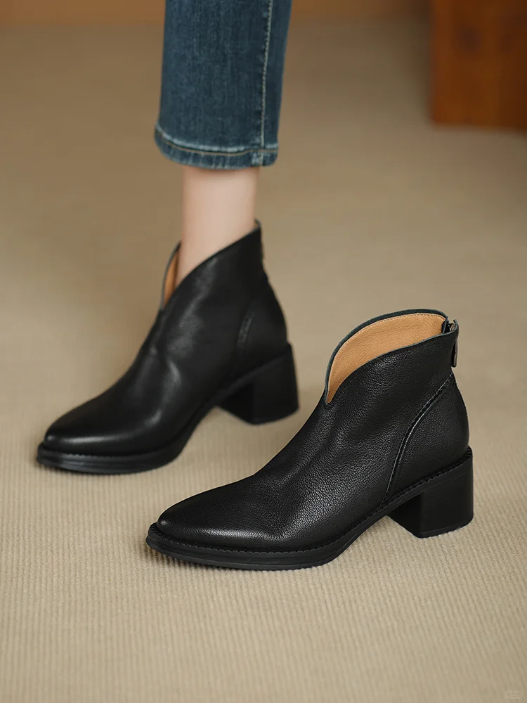 👢复古英伦风！5cm粗跟显瘦神器来啦～