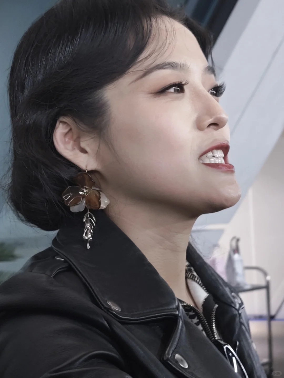 一些力量，好美的一张脸