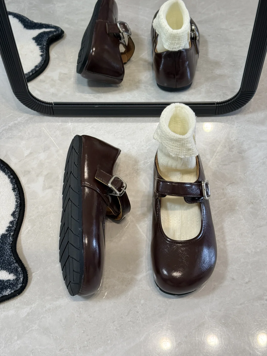 一整个爱住了🥹巧克力色的复古玛丽珍🍫