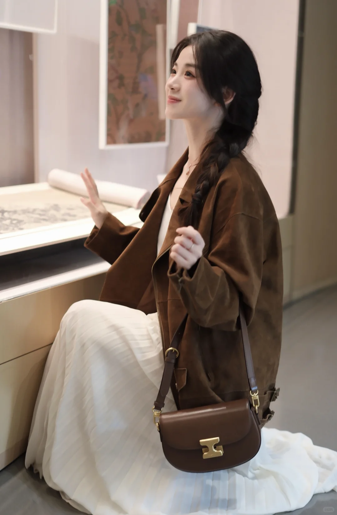 温柔艺术生🍂看艺术展的漂亮美拉德穿搭~