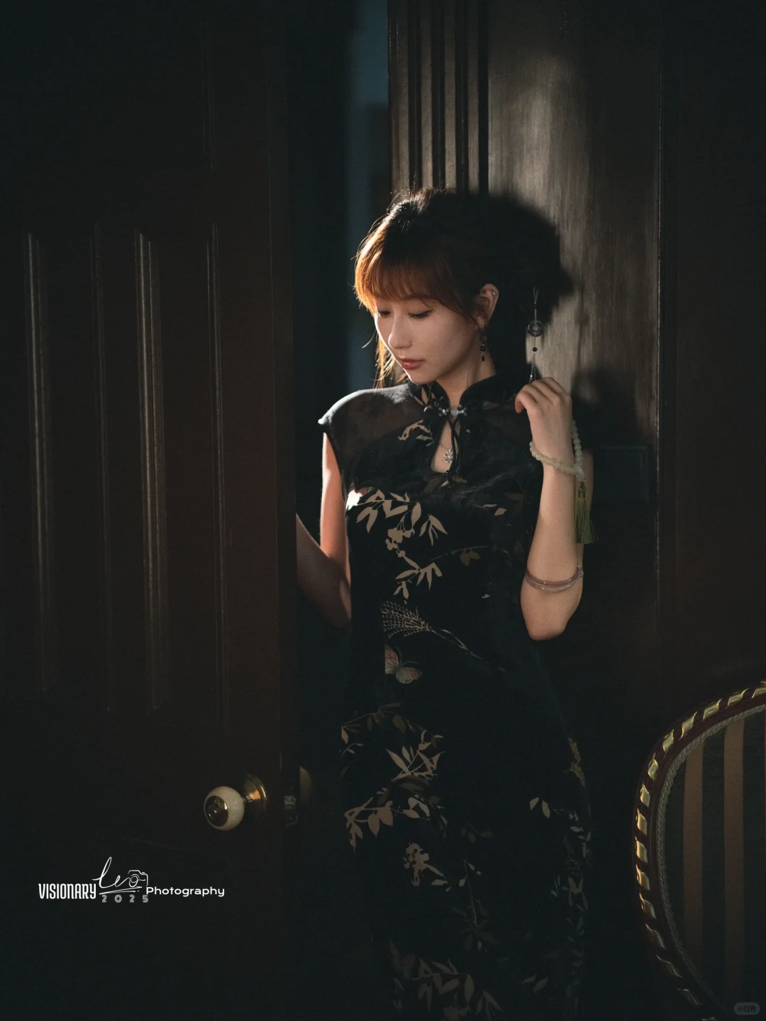 暗夜绮梦，旗袍女子的优雅时光🥀