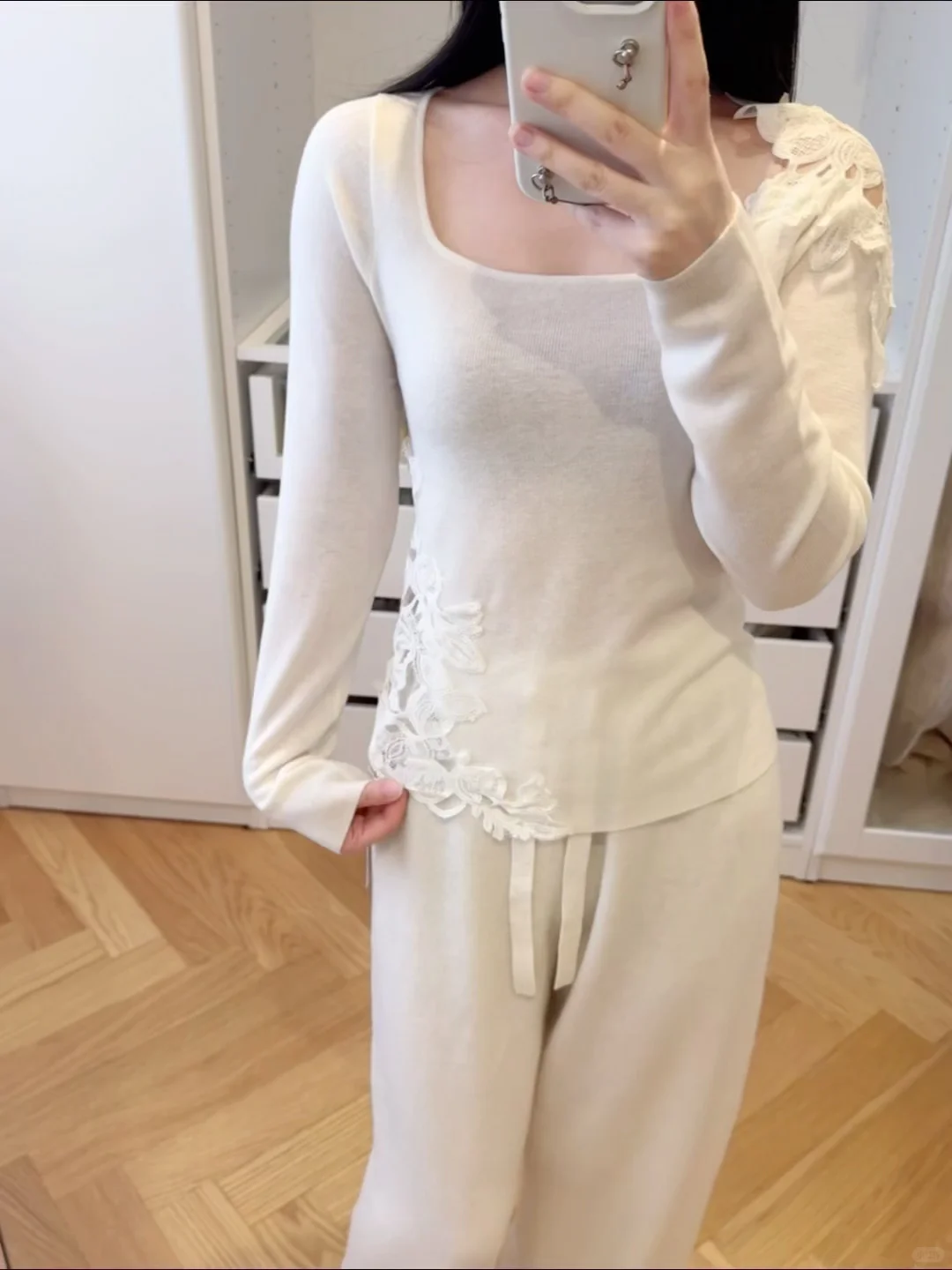 怎么有这么美的蕾丝打底