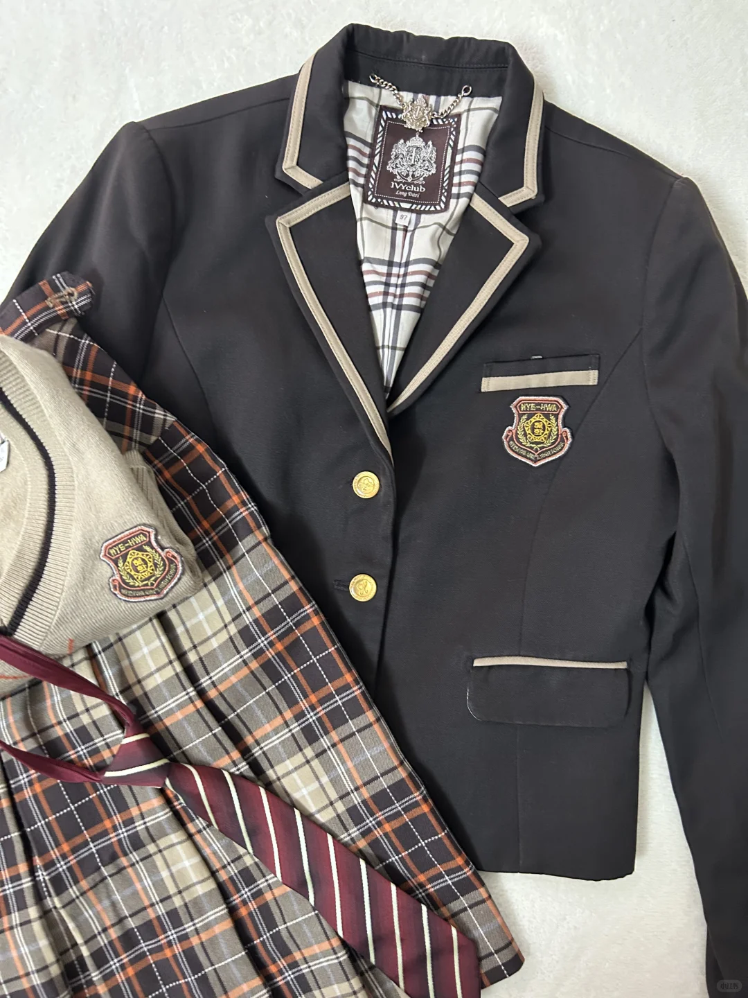 和tw小熊联名过的校服——釜山惠化女高