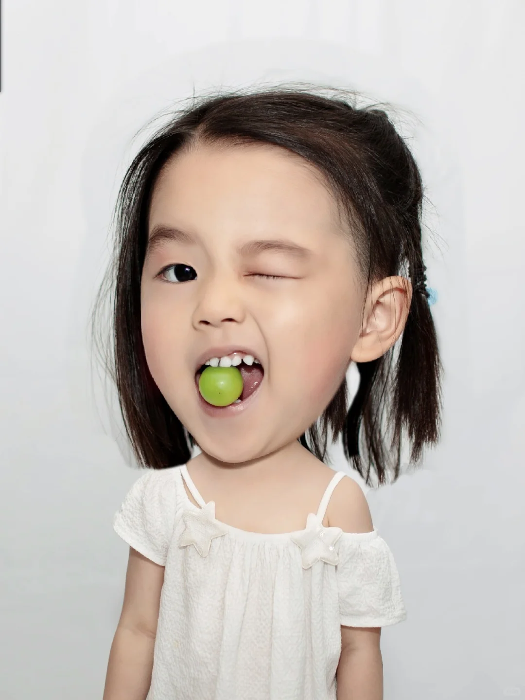 今天帮嫩模拍照，搞笑，我们是认真的。