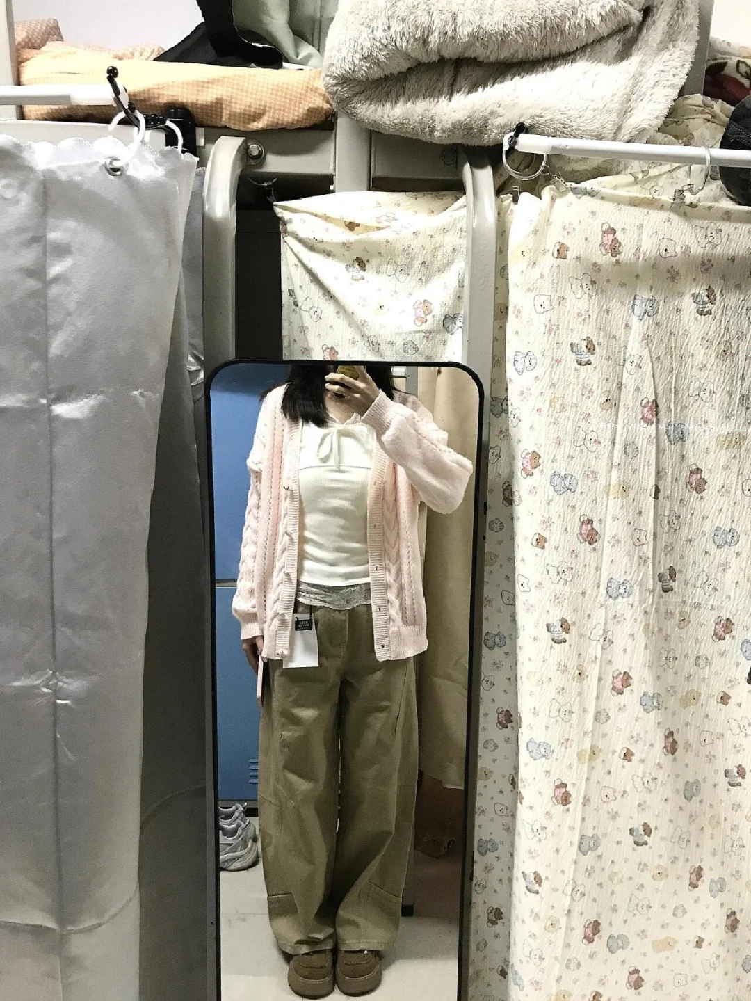 女大纯分享 ｜粉粉嫩嫩的毛衣开衫