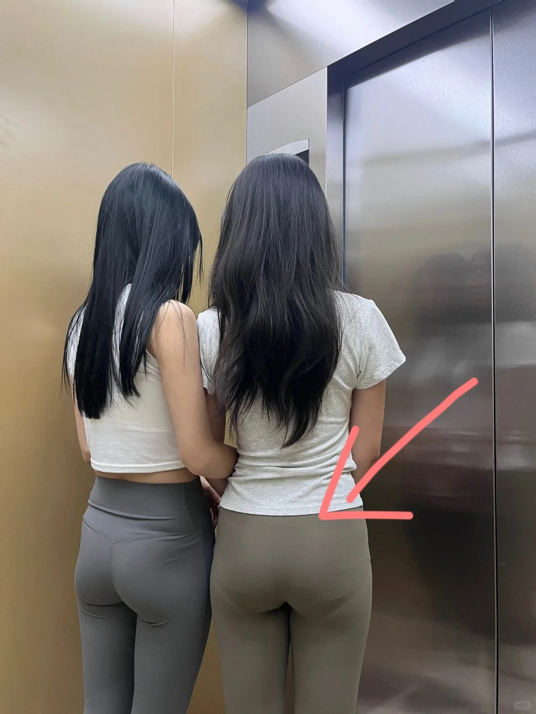 想问一下你们穿瑜伽裤也会这样吗？？