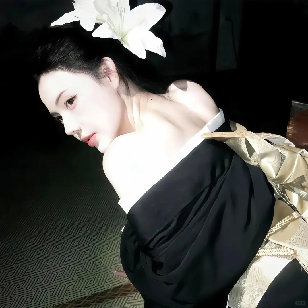 𝗪𝗲𝗖𝗵𝗮𝘁丨微信头像该换啦 ˗ˏˋ🪂ˎˊ˗